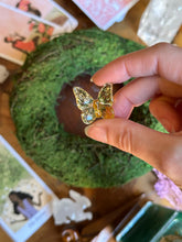 Cargar imagen en el visor de la galería, WORRY STONE MARIPOSA